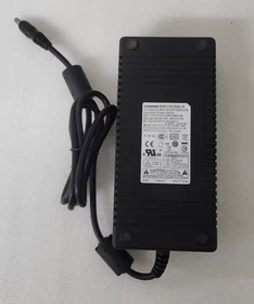 SINPRO P/N:63000-MPU100105P01MG3C4-RS 12V 8.33A Power Supply Adapter Charger