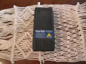 FCV100 BEHRINGER Controller Ultra Flexible Dual Pedal