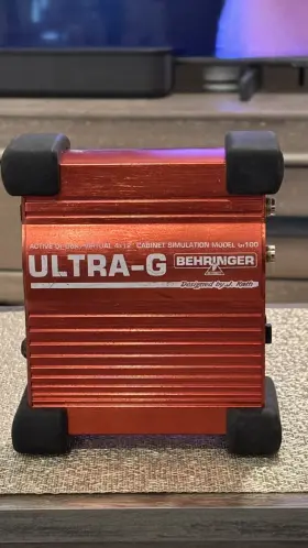 0809-AAC86-001 BEHRINGER Ultra Guitar Box