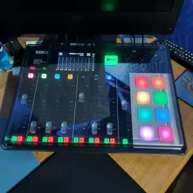Dsle-pc-rcasterpro DECKSAVER Rode Rodecaster Pro Cover Light