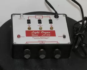 L0-104 ELECTRONIC DESIGNER Designers Light Organs Cords