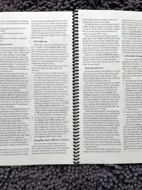32-8-BUS MACKIE Mixer Manual #2