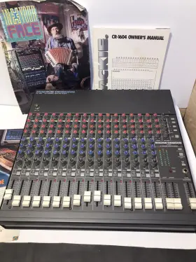 CR-1604 MACKIE Analog Mic Line Mixer Manuals #2