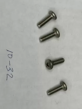 656747008306 MIDDLE ATLANTIC Rack Screws #2