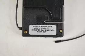 AXB1 SHURE Wireless Guitar Transmitter Powers #3