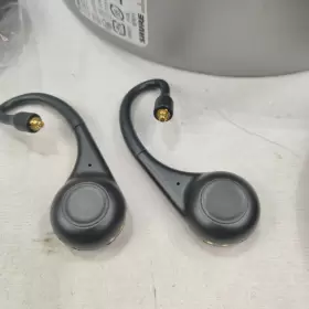 RMCETW2 SHURE Wireless Adapter Sound Isolating Earphones