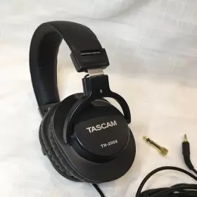 TH-200X TASCAM Studio Monitoring Headphones