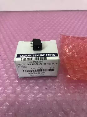 LB302261 YAMAHA Jack