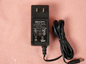 ZAD0019D ZOOM Ac Adapter #3